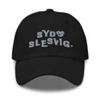 classic-dad-hat-black-front-6a130c0d30fc0.jpg Sydslesvig Dad-Hat mit Dannebrog-Herz