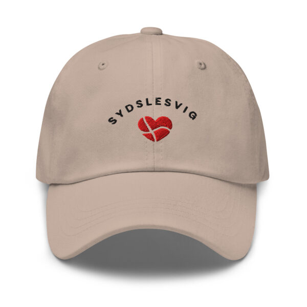 SYDSLESVIG. — Dad Cap mit Dannebrog-Herz