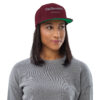 classic-snapback-maroon-front-6a13ee5975d68.jpg FÆLLESSKAB. — Snapback für Zusammenhalt