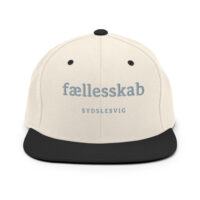 classic-snapback-natural-black-front-6a13ee5974bb6.jpg FÆLLESSKAB. — Snapback für Zusammenhalt