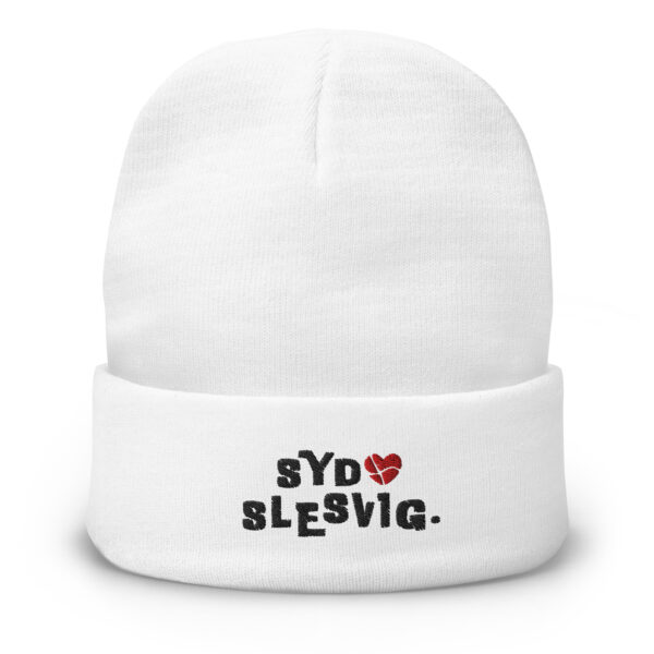 knit-beanie-white-front-6a1379c826349.jpg SYDSLESVIG. — Beanie mit Herzsymbol