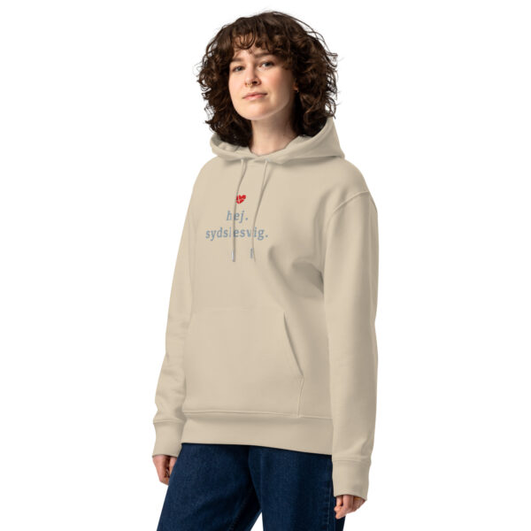 unisex-essential-eco-cruiser-2.0-hoodie-desert-dust-front-6a13e11da031f.jpg Hej Sydslesvig. — Bestickter Eco Hoodie