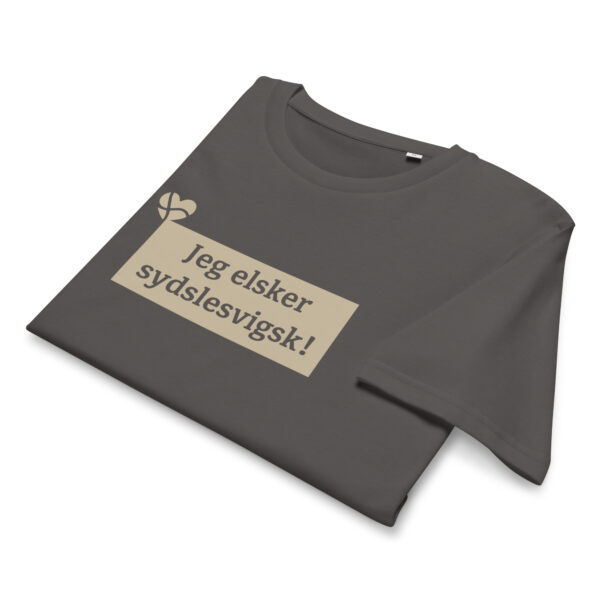 unisex-organic-mid-light-crafter-t-shirt-anthracite-front-6a138d70f2723.jpg Jeg elsker sydslesvigsk. — Borderland Love Tee