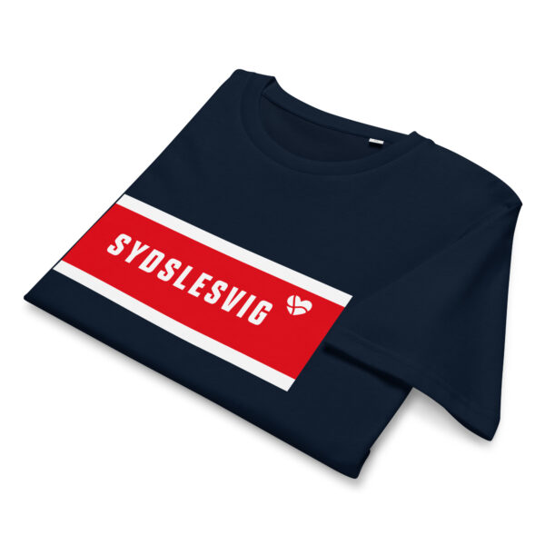 unisex-organic-mid-light-crafter-t-shirt-french-navy-front-6a137e0ab33a0.jpg SYDSLESVIG. — Banner Tee mit Herz