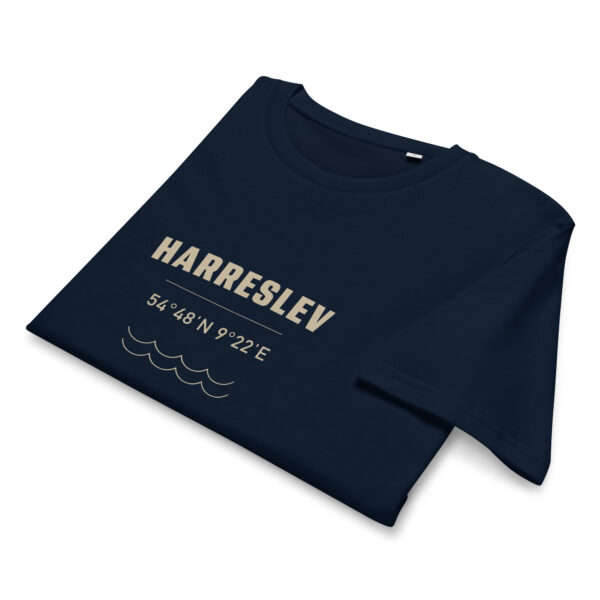 unisex-organic-mid-light-crafter-t-shirt-french-navy-front-6a1394b9a87c2.jpg Harreslev. — Fördeblick Tee