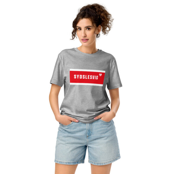 unisex-organic-mid-light-crafter-t-shirt-heather-grey-front-6a137e0ab3e01.jpg SYDSLESVIG. — Banner Tee mit Herz