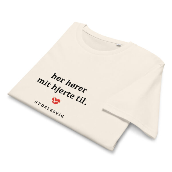unisex-organic-mid-light-crafter-t-shirt-vintage-white-front-6a1360a81365b.jpg Her hører mit hjerte til. — Sydslesvig Shirt