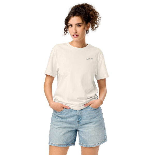 unisex-organic-mid-light-crafter-t-shirt-vintage-white-front-6a1387be1d31a.jpg 54° N. — Besticktes Küstenshirt