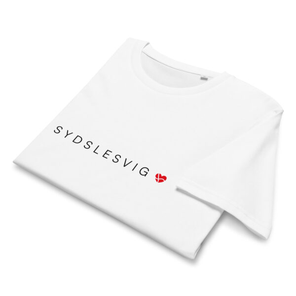 unisex-organic-mid-light-crafter-t-shirt-white-front-6a135e99c0479.jpg SYDSLESVIG. — Bio-Shirt für zwischen den Grenzen