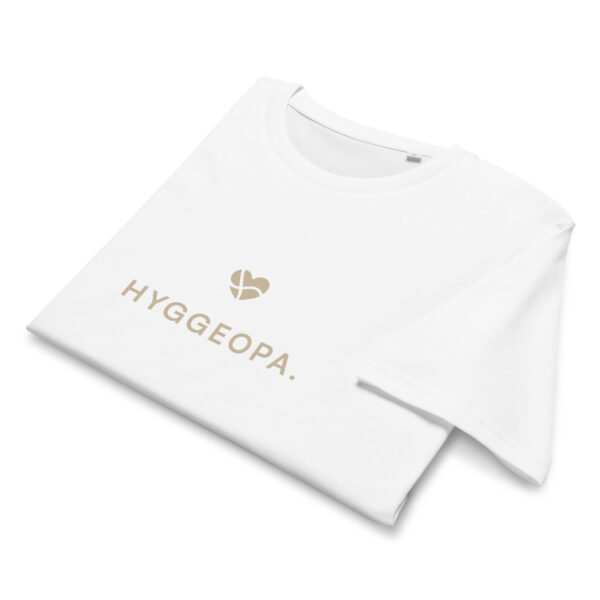unisex-organic-mid-light-crafter-t-shirt-white-front-6a139b5c9ffe6.jpg Hyggeopa. — Küstenruhe Tee