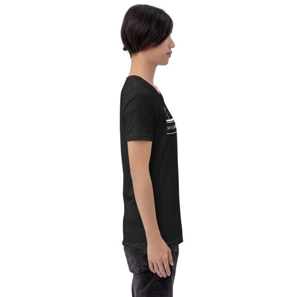 unisex-staple-t-shirt-black-heather-right-6a06f6bda1cc6.jpg Skyline Nordfraschlönj – T-Shirt Nordfriesland