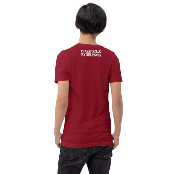 unisex-staple-t-shirt-cardinal-back-6a13da5ef159b.jpg SYDSLESVIG. — Mirror Backprint Tee