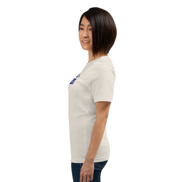 unisex-staple-t-shirt-heather-dust-left-6a06dc7d76023.png Sydslesvig in vier Symbolen – T-Shirt