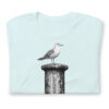 unisex-staple-t-shirt-heather-ice-blue-front-6a072ce996569.jpg Möwe auf dem Flensborg-Poller – T-Shirt