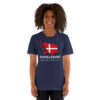 unisex-staple-t-shirt-navy-front-6a0703b48e39d.jpg Vi gør Danmark lidt større – Sydslesvig T-Shirt