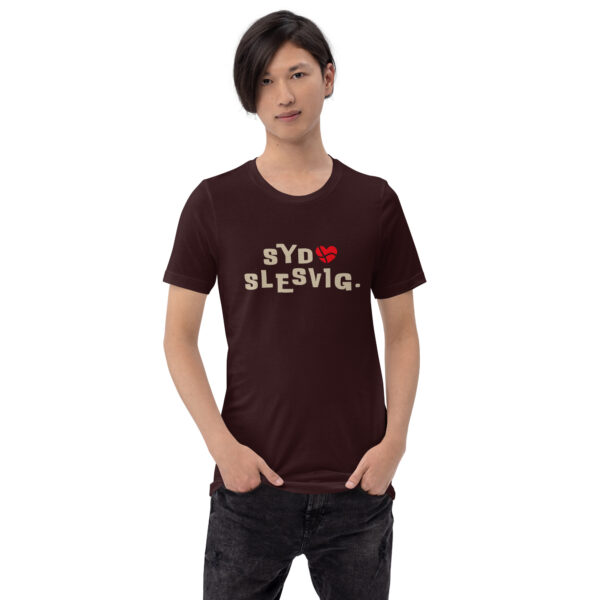 unisex-staple-t-shirt-oxblood-black-front-6a13da5ef0304.jpg SYDSLESVIG. — Mirror Backprint Tee