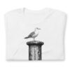 unisex-staple-t-shirt-solid-white-blend-front-6a072ce996631.jpg Möwe auf dem Flensborg-Poller – T-Shirt