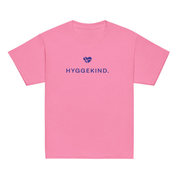 youth-classic-tee-azalea-front-6a14341d374cb.jpg Hyggekind. — Youth Tee für Küstenkinder