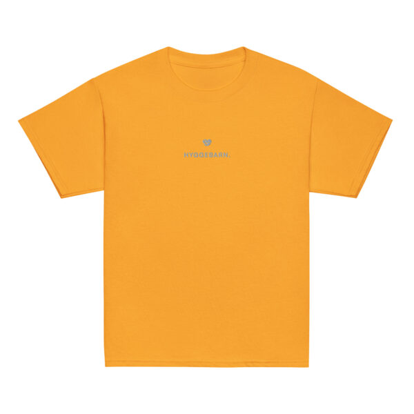 youth-classic-tee-gold-front-6a1434acc2c87.jpg Hyggebarn. — Youth Tee mit Nordgefühl