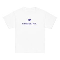 youth-classic-tee-white-front-6a14341d380bc.jpg Hyggekind. — Youth Tee für Küstenkinder