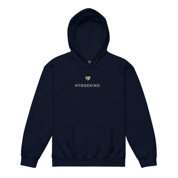 youth-heavy-blend-hoodie-navy-front-6a13d31d0d576.jpg Hyggekind. — Kids Hoodie mit Herzlogo